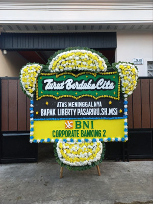 Papan Bunga Duka di Kotamobagu Timur